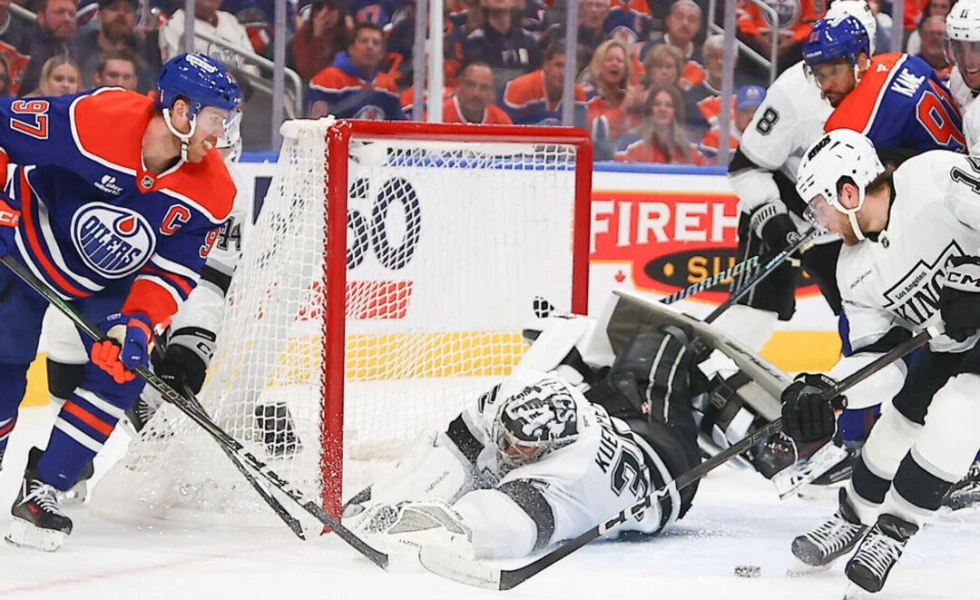 Oilers score 10 seconds after Kings' failed challenge for Game 3 winner