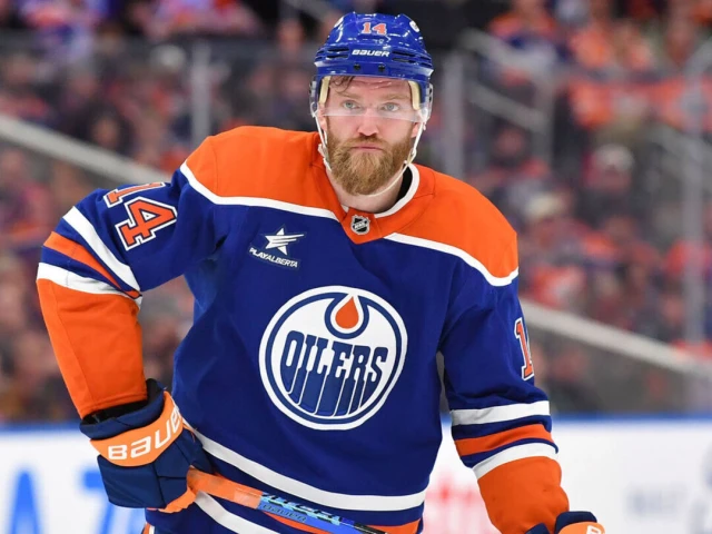 Oilers' Ekholm unavailable for Round 2 vs. Golden Knights