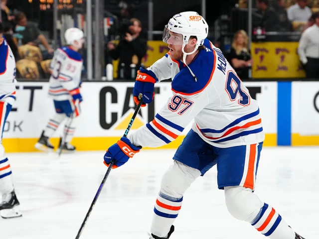 Oilers’ Connor McDavid joins Wayne Gretzky in epic NHL playoffs club
