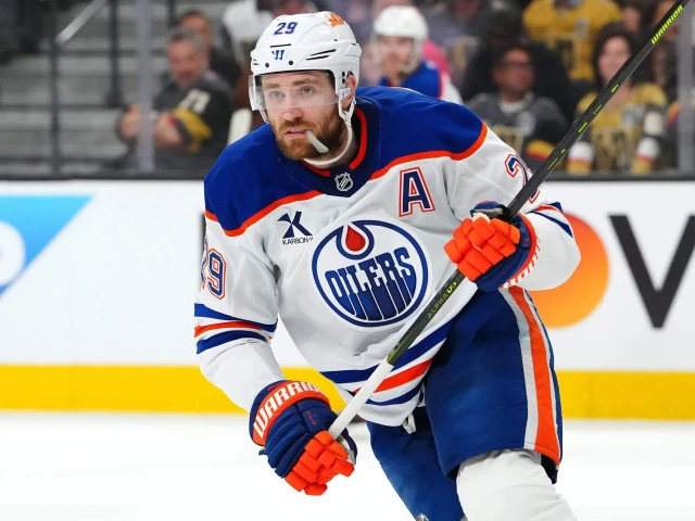 Leon Draisaitl's defensive prowess proving pivotal for Oilers in NHL playoffs