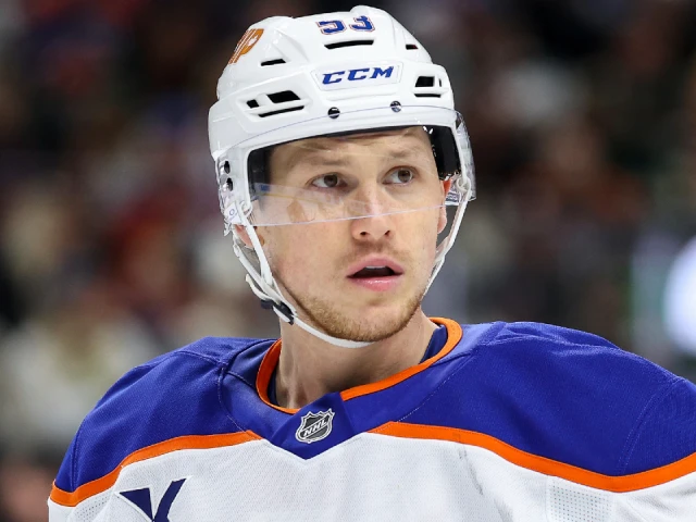 ‘Ultimate team player’: Oilers’ Knoblauch on Jeff Skinner’s resilience