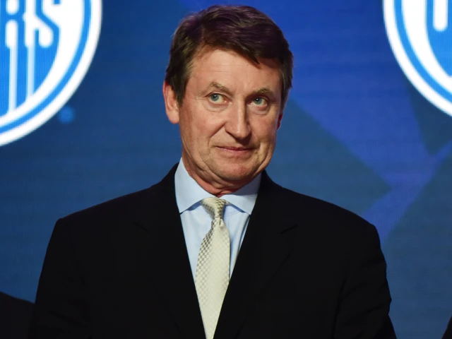 Gretzky regularly chirps his brother for this Edmonton Oilers draft miss