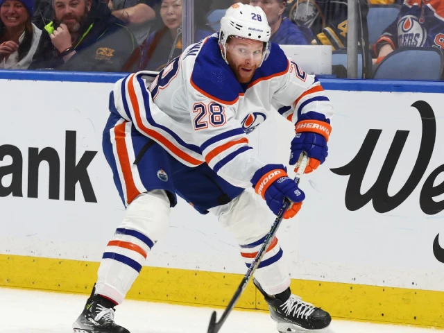 Oilers’ Connor Brown remains in lineup for Game 2 vs. Stars