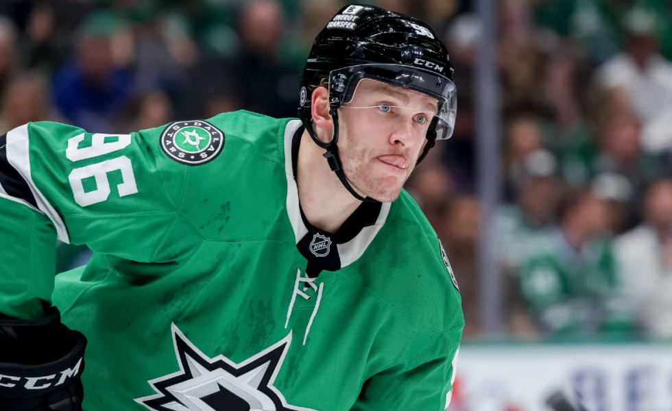 Stars make history by starting five Finns in Game 2 vs. Oilers
