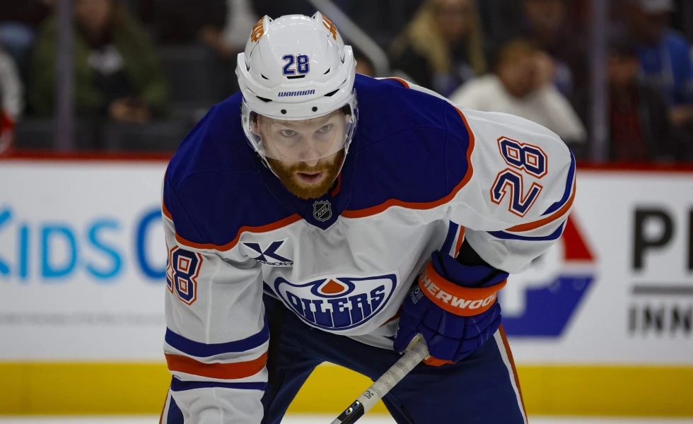 Oilers’ Connor Brown leaves Game 3 vs. Stars with undisclosed injury