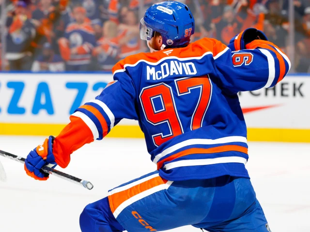 McDavid has heartwarming message for Edmonton Oilers fans after blowout win