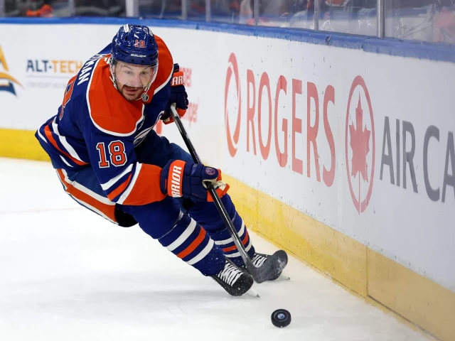 Edmonton Oilers' Zach Hyman ruled out of Game 4 with injury