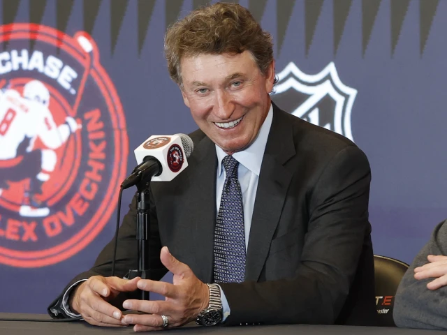 Wayne Gretzky flexes about nailing an Edmonton Oilers prediction