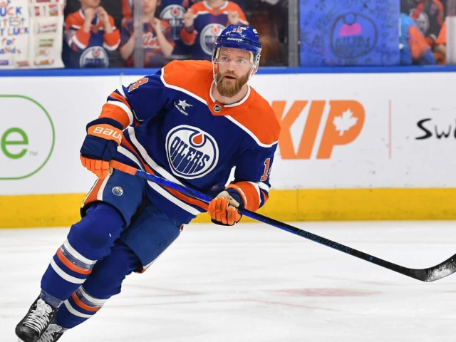 Oilers' Ekholm making 2025 playoff debut in Game 5 vs. Stars