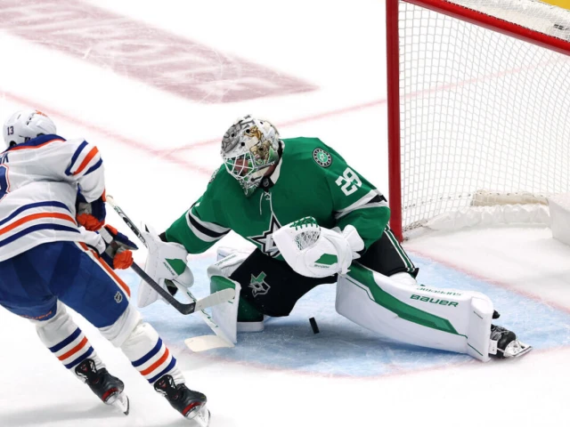 Stars' Oettinger: Surprisingly quick hook in Game 5 was 'embarrassing'