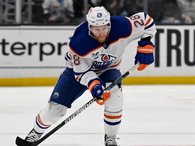 Oilers’ Connor Brown a game-time decision for Game 1 of Stanley Cup Final