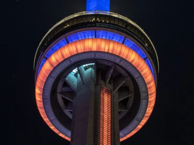 Canada’s team? CN Tower lights up in Edmonton Oilers colours for Stanley Cup Final