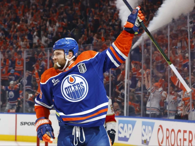 Leon Draisaitl plays OT hero as Oilers defeat Panthers in Game 1 of Stanley Cup Final