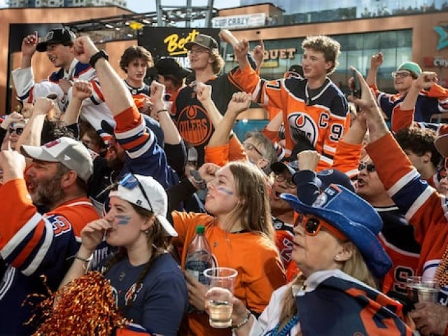 LIVE: Pre-game tour for 2025 Stanley Cup final Game 2