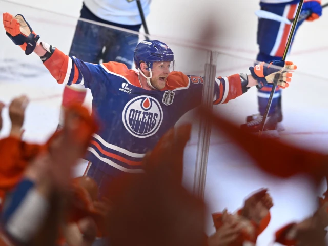 Stanley Cup Final Roundtable: Early Conn Smythe Trophy favourites, new defensive pairings for the Oilers, and more