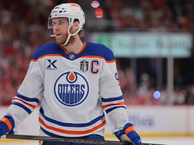 Oilers’ Connor McDavid sends subtle warning after embarrassing Game 3 loss