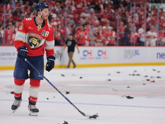 Panthers fans throw rats on ice after wild 5-1 win vs. Oilers