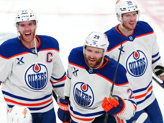 Edmonton Oilers duck media at Stanley Cup Final by holding secret practice