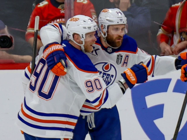 Perry rallied Oilers in 1st intermission: 'When he speaks up, you listen'