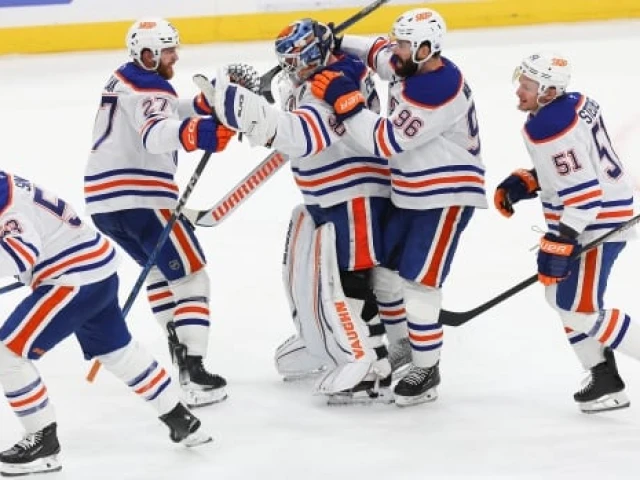 Calvin Pickard steps up again, Oilers tie series with Game 4 OT win