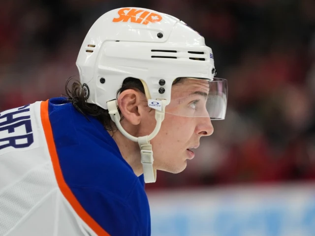 Oilers’ Knoblauch says benching Stecher was coach’s decision