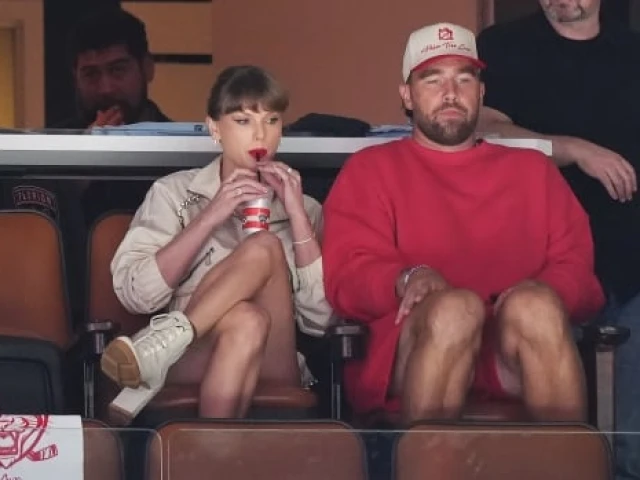 Taylor Swift and Travis Kelce attend Game 4 of Stanley Cup final between Oilers and Panthers