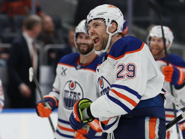 Edmonton Oilers tell Florida Panthers to 'get the hell off the ice' in pre-game spat
