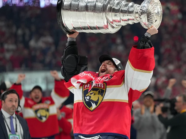 Sergei Bobrovsky pours heart out to Panthers teammates after Stanley Cup win