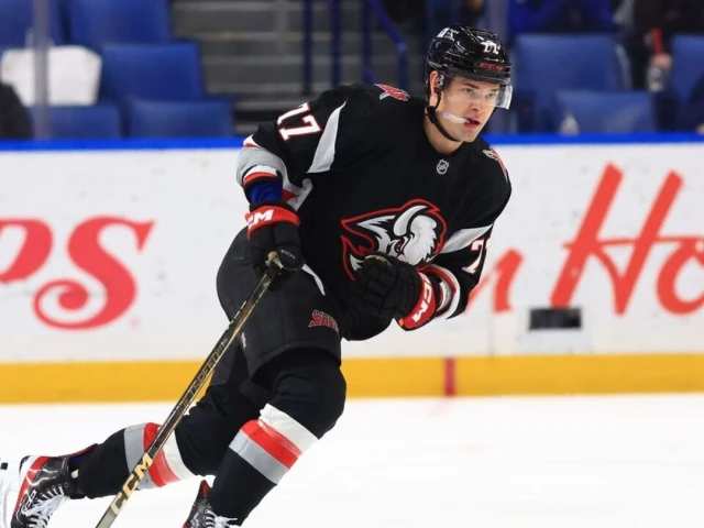 Report: Rangers, Lightning among teams pursuing Peterka