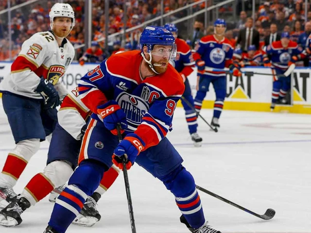 Oilers GM breaks silence on pending Connor McDavid extension talks
