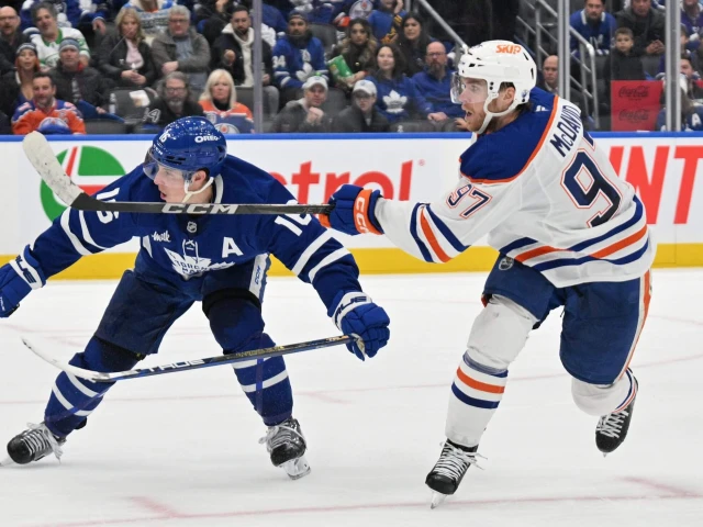NHL rumblings: Who was in on Toews, plus latest on Marner, McDavid, Tavares, Robertson and more