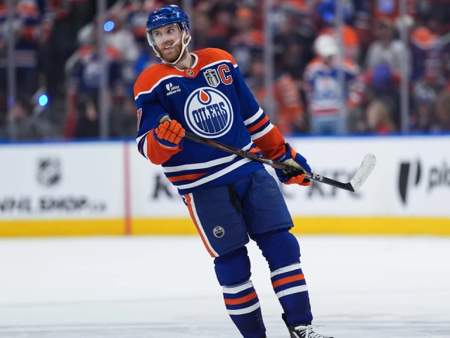 What kind of term is McDavid seeking on his next contract?