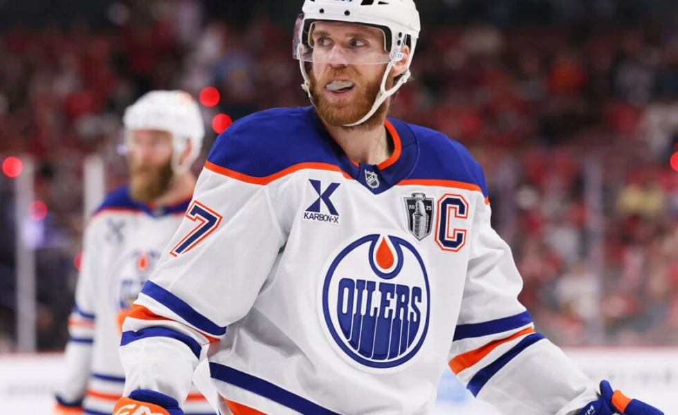 Oilers GM: Contract talks with McDavid will begin 'whenever they're ready'