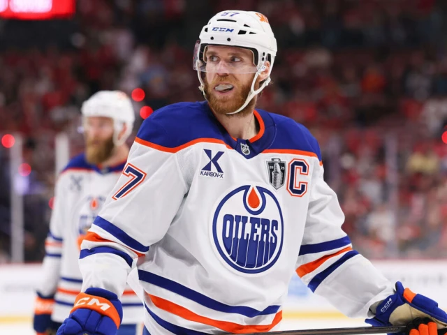 Oilers GM: Contract talks with McDavid will begin 'whenever they're ready'