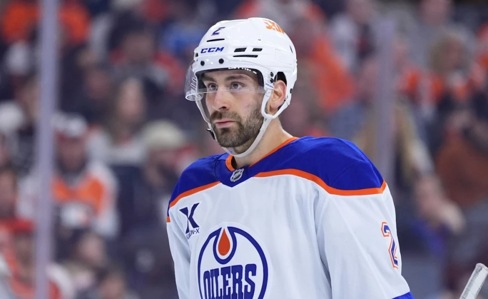 Oilers sign Evan Bouchard to four-year, $42-million contract extension