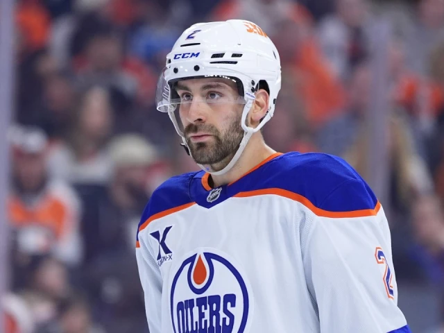 Oilers sign Evan Bouchard to four-year, $42-million contract extension
