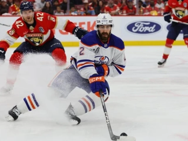 Edmonton Oilers sign blueliner Evan Bouchard to four-year, $42M US contract: reports