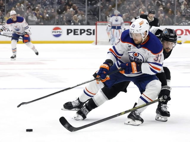 Bruins trade for Victor Arvidsson, send fifth-round pick to Oilers