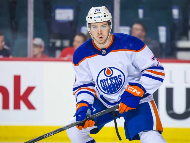 Report: Penguins sign defenseman Phil Kemp to two-year contract
