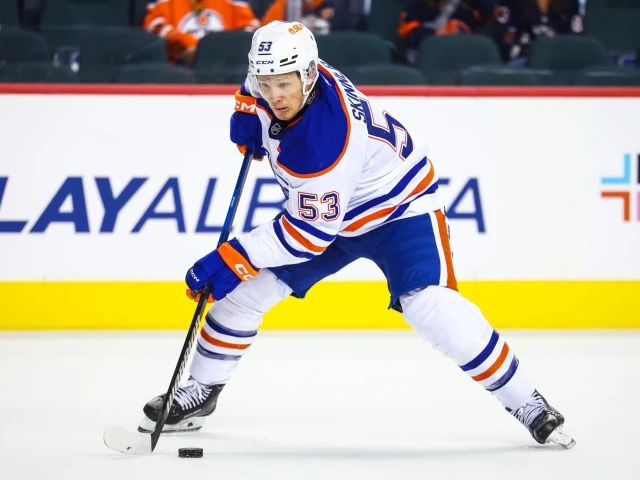 Sharks sign forward Jeff Skinner to one-year contract