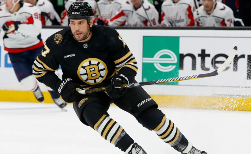Blues sign 37-year-old Lucic to PTO