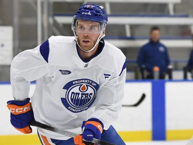 Oilers players officially back in Edmonton and they're already skating again