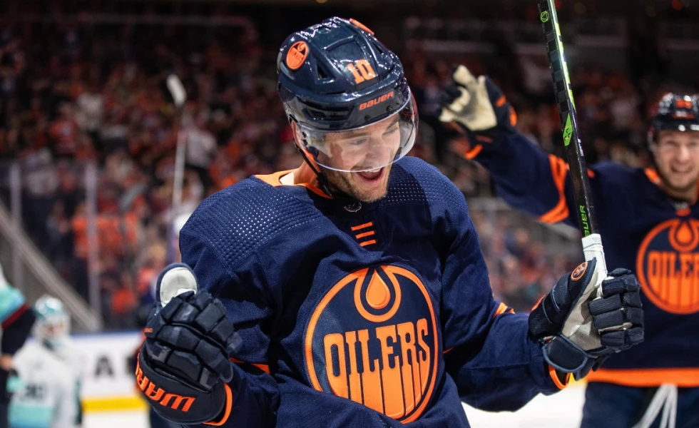 Former Flames, Oilers forward Derek Ryan retires from hockey