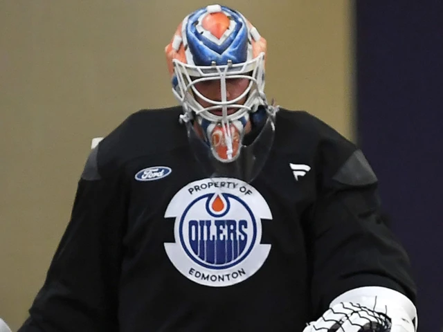 Calvin Pickard shows off slick new Edmonton Oilers goalie gear