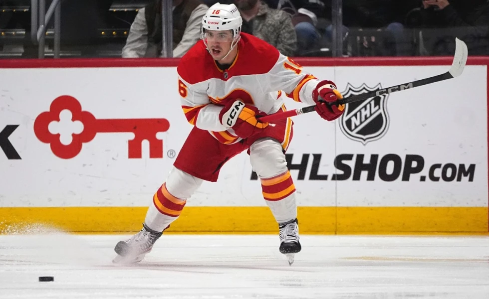 Oilers, Flames split pair of pre-season games