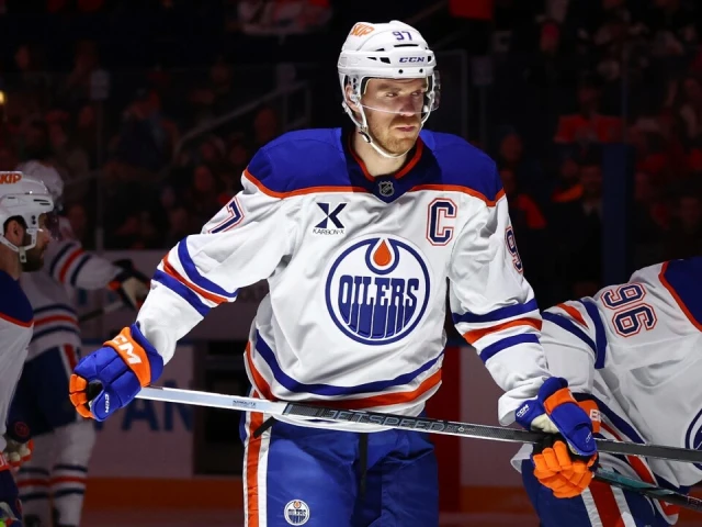 Could a shorter-term deal be the solution for Oilers, McDavid?