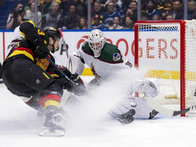 ‘When he’s locked in, he’s one of the best’: Fans discuss new goalie acquired by Oilers