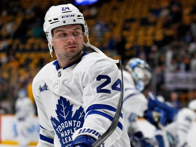 Maple Leafs’ Scott Laughton week-to-week with lower-body injury