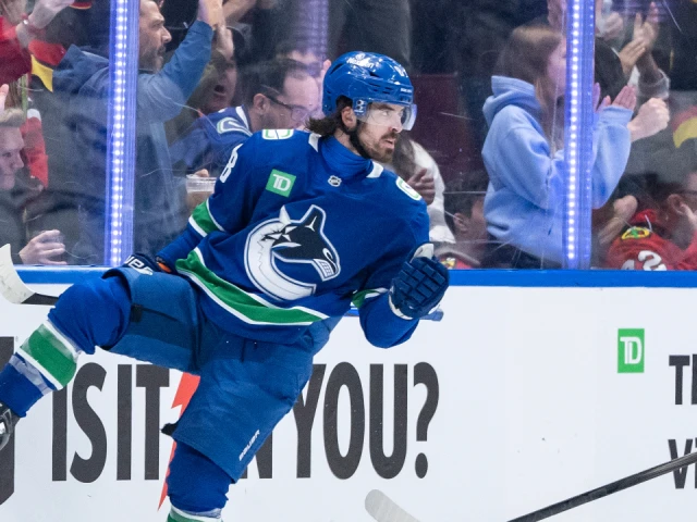 Lekkerimaki, Canucks down Oilers in overtime