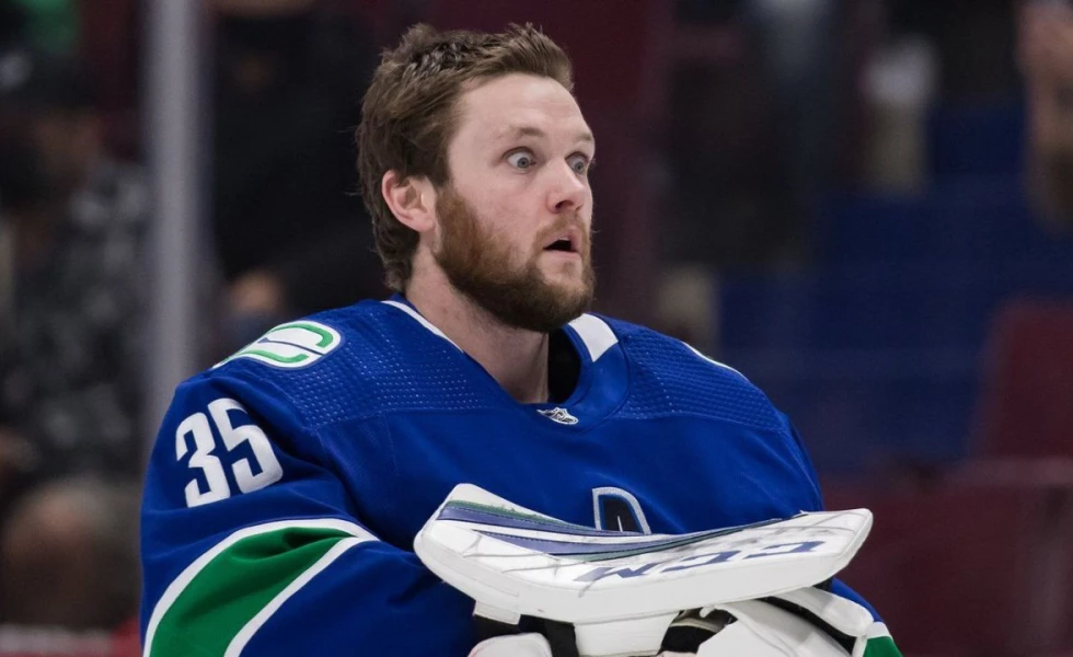 ‘Guys love it’: NHL players talk smelling salts amid moves to curb use